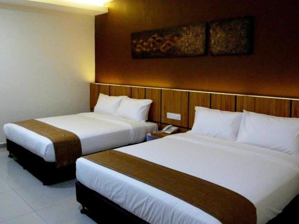 Gm Holiday Hotel Permai Jaya Kampong Tebing Rabak Exterior photo